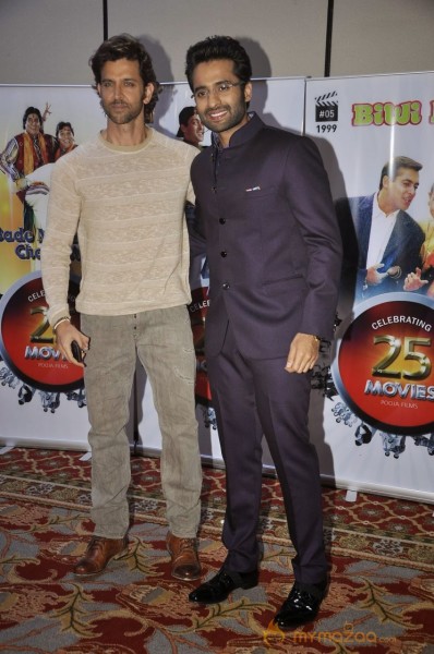 Bolly Celebs at 25 films CCP of Vashu Bhagnani