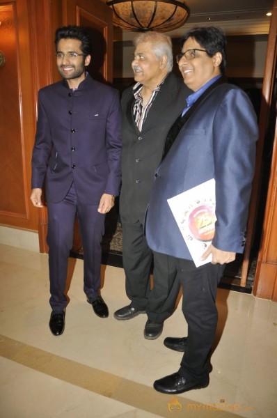 Bolly Celebs at 25 films CCP of Vashu Bhagnani