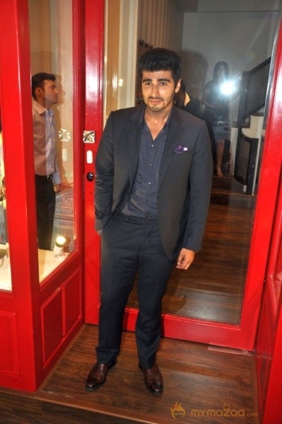 Bolly Celebs at BANDRA 190 store launch Photos