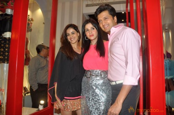 Bolly Celebs at BANDRA 190 store launch Photos