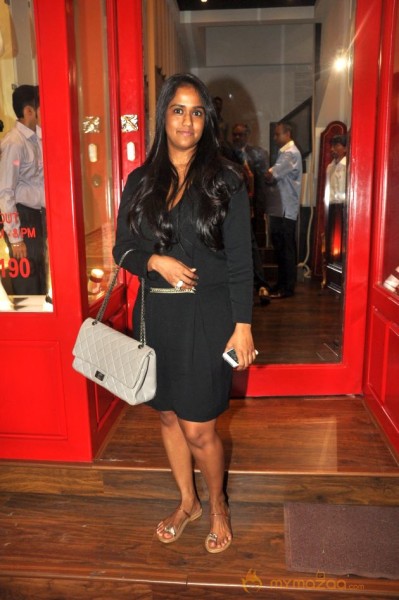 Bolly Celebs at BANDRA 190 store launch Photos