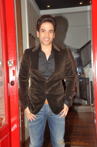 Bolly Celebs at BANDRA 190 store launch Photos