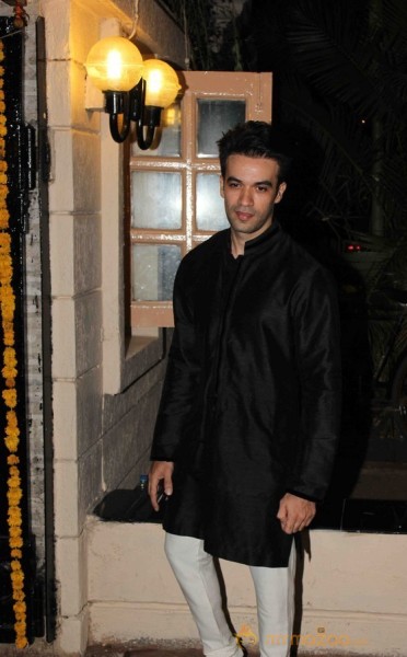 Bolly Celebs at Ekta Kapoor Diwali 2014 Party Gallery