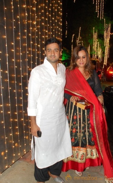 Bolly Celebs at Shilpa Shetty Diwali Party Gallery