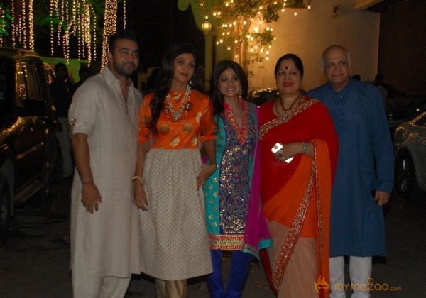 Bolly Celebs at Shilpa Shetty Diwali Party Gallery