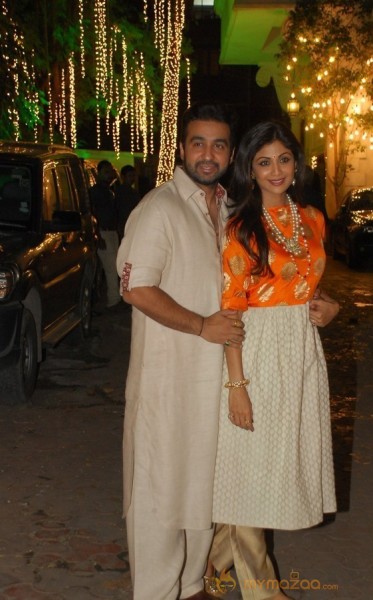 Bolly Celebs at Shilpa Shetty Diwali Party Gallery