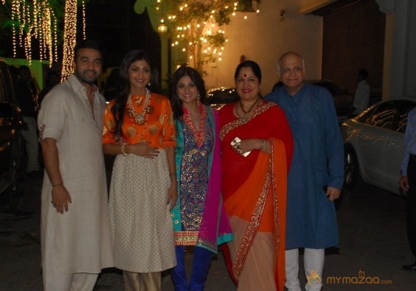 Bolly Celebs at Shilpa Shetty Diwali Party Gallery