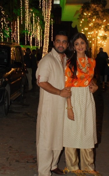 Bolly Celebs at Shilpa Shetty Diwali Party Gallery