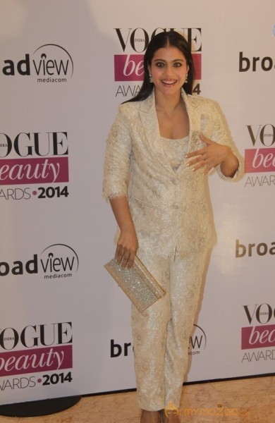 Bolly Celebs at Vogue Beauty Awards 2014 Photos