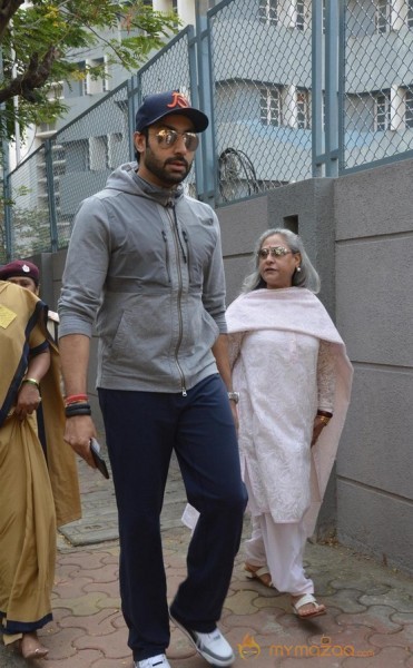 Bollywood Celebrities Cast Their Votes Gallery