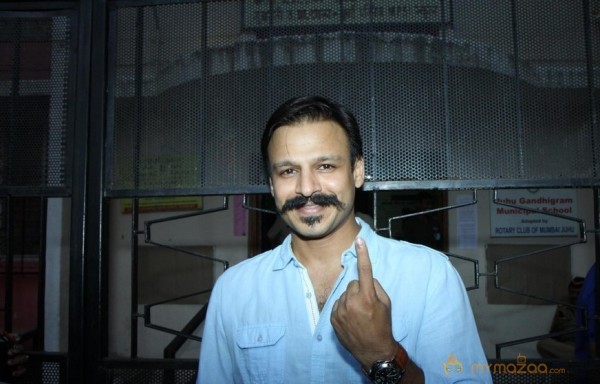Bollywood Celebrities Cast Their Votes Gallery