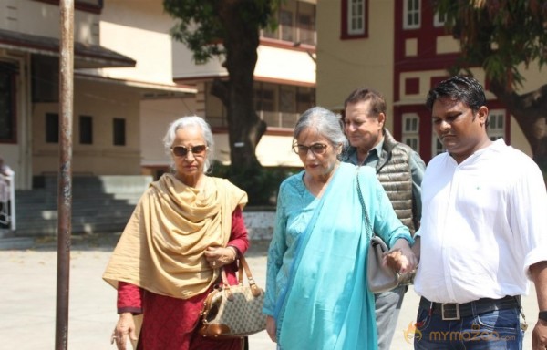 Bollywood Celebrities Cast Their Votes Gallery