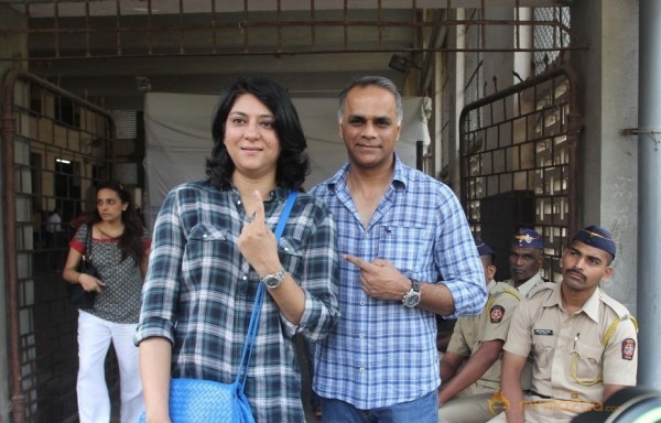 Bollywood Celebrities Cast Their Votes Gallery