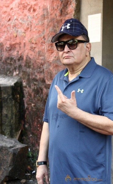 Bollywood Celebrities Cast Their Votes Gallery