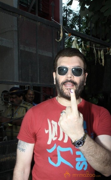 Bollywood Celebrities Cast Their Votes Gallery