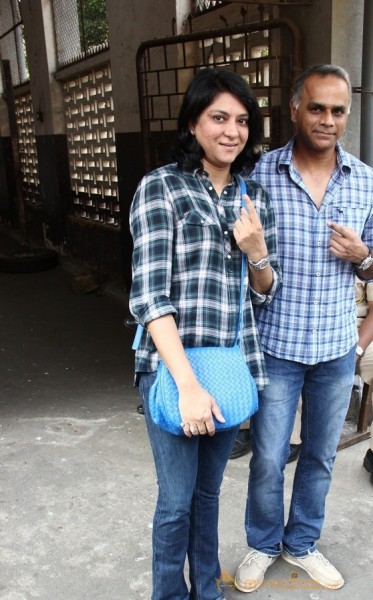 Bollywood Celebrities Cast Their Votes Gallery