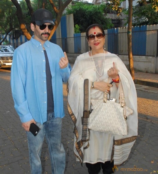 Bollywood Celebrities Cast Their Votes Gallery