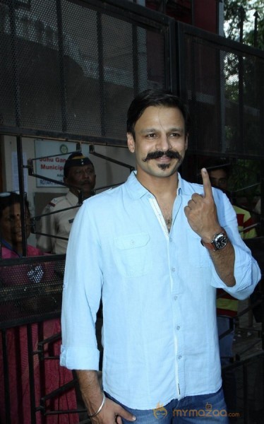 Bollywood Celebrities Cast Their Votes Gallery