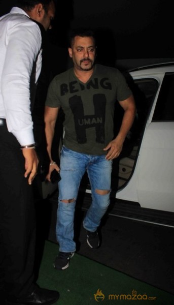Bollywood Celebrities @ Sultan Premier 