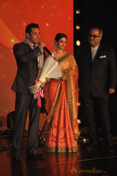 Bollywood Celebs at Jai Maharashtra Marathi News Launch