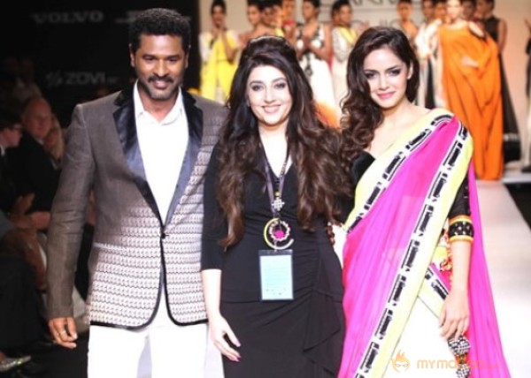 Bollywood Celebs at LFW Week Grand Finale Photos