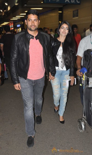 Bollywood Celebs Back From IIFA Award 2013 