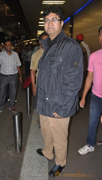 Bollywood Celebs Back From IIFA Award 2013 