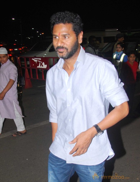 Bollywood Celebs Back From IIFA Award 2013 