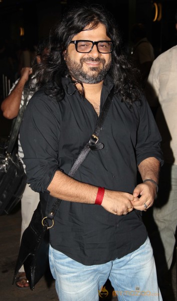 Bollywood Celebs Back From IIFA Award 2013 