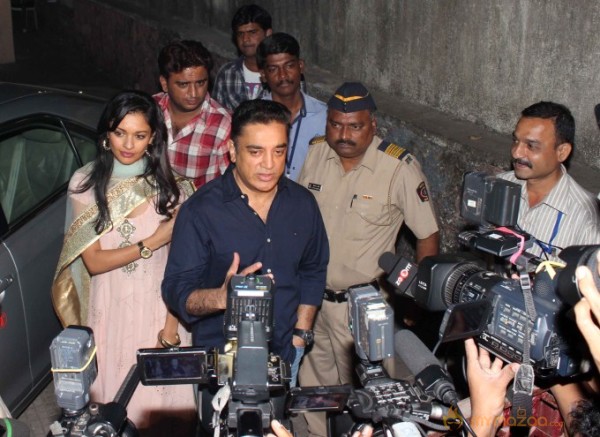 BOLLYWOOD CELEBS PICS AT VISWAROOP PREMIERE SHOW