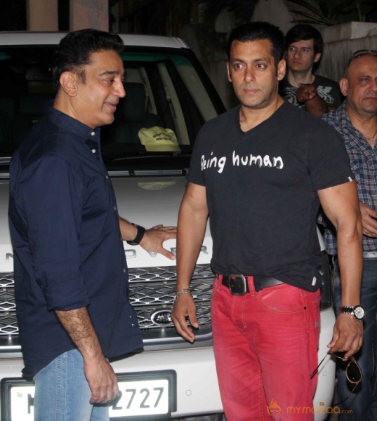 BOLLYWOOD CELEBS PICS AT VISWAROOP PREMIERE SHOW