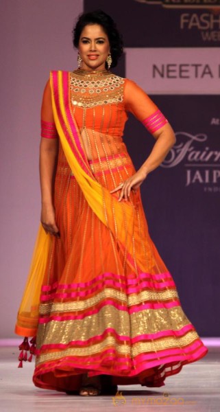 Bollywood & Maharana Arvind Singh At Rajasthan Fashion Week  