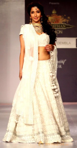 Bollywood & Maharana Arvind Singh At Rajasthan Fashion Week  