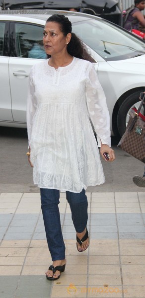 Bollywood Stars At Condolence Meet Of Jia Khan 