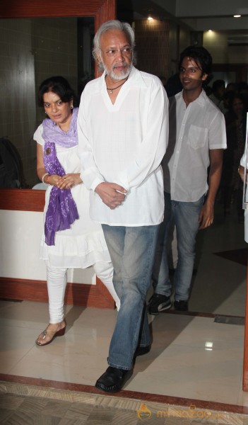 Bollywood Stars At Condolence Meet Of Jia Khan 