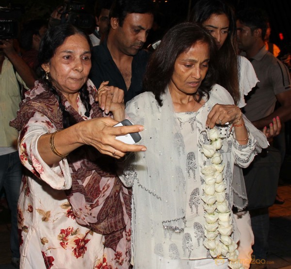 Bollywood Stars At Condolence Meet Of Jia Khan 
