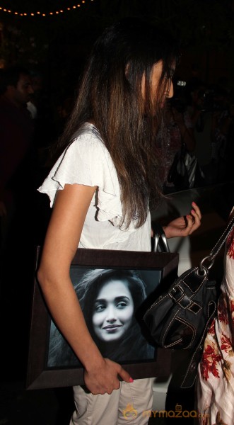 Bollywood Stars At Condolence Meet Of Jia Khan 