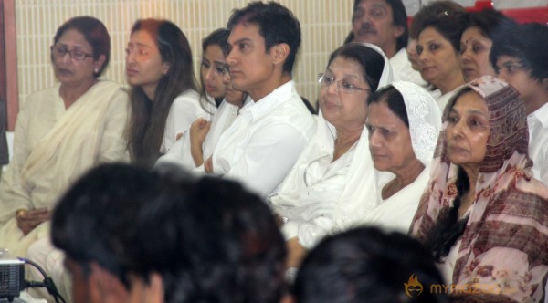 Bollywood Stars At Condolence Meet Of Jia Khan 