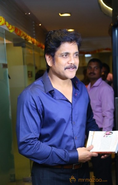 Celebs at Age Erase Book Launch Photos