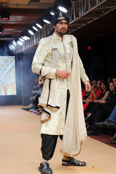 Celebs at BPH Fashion Day 4 Photos