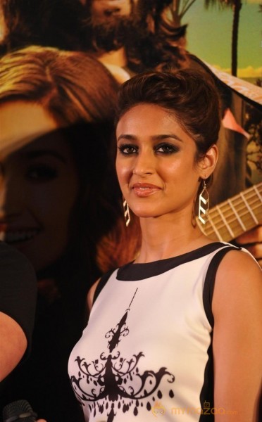 Celebs at Happy Ending Trailer Launch Gallery