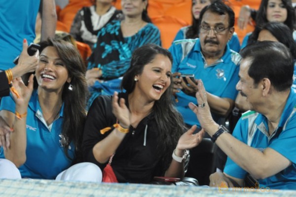 Celebs at Hyderabad IPL Match Photos