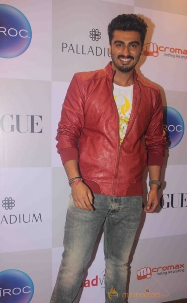 Celebs at Vogue Fashion Night Out 2014 Gallery