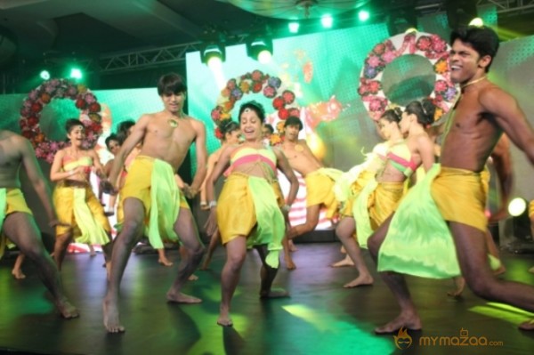 CHENNAI EXPRESS AUDIO RELEASE PHOTOS