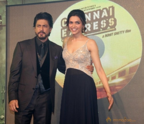 CHENNAI EXPRESS AUDIO RELEASE PHOTOS
