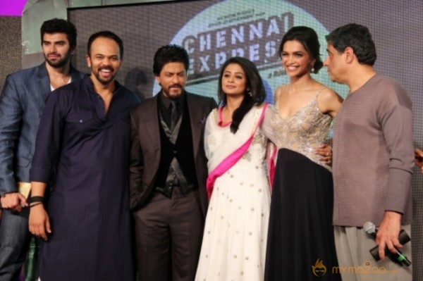 CHENNAI EXPRESS AUDIO RELEASE PHOTOS