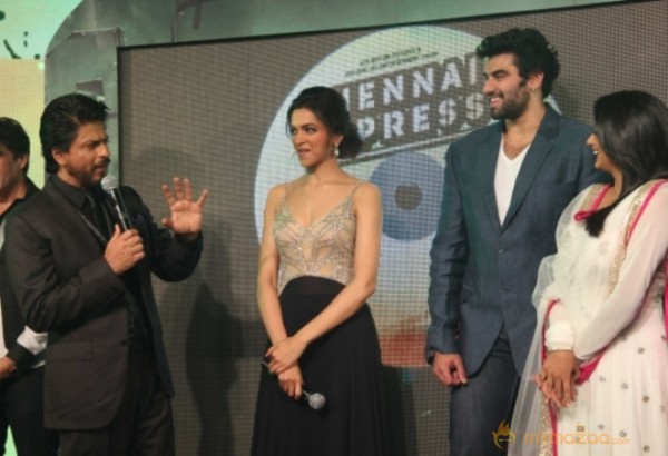 CHENNAI EXPRESS AUDIO RELEASE PHOTOS