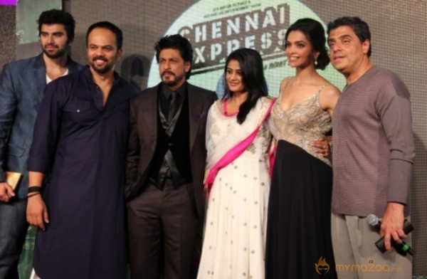 CHENNAI EXPRESS AUDIO RELEASE PHOTOS