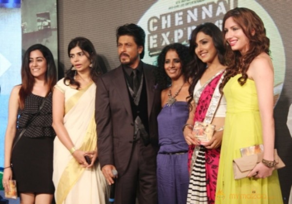 CHENNAI EXPRESS AUDIO RELEASE PHOTOS