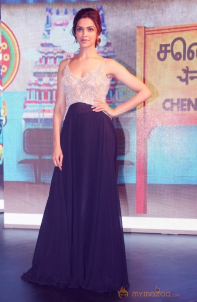 CHENNAI EXPRESS AUDIO RELEASE PHOTOS